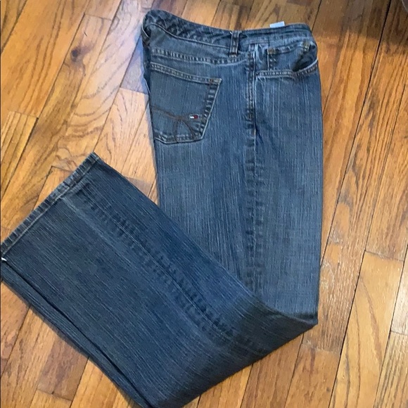 Tommy Hilfiger Jeans - Picture 2 of 5
